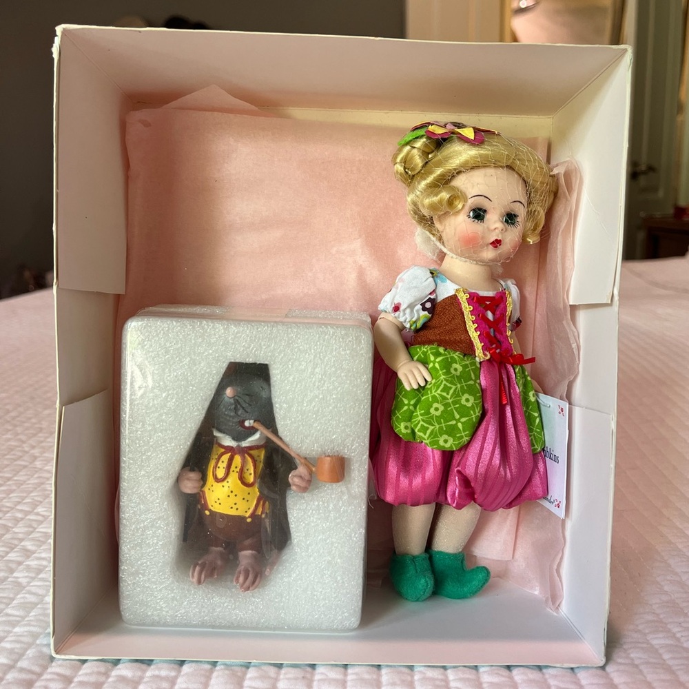 Madame Alexander Little Thumbkins Doll - Blue and Red - NEVER USED